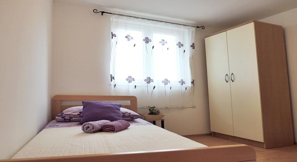 Asi Apartment *