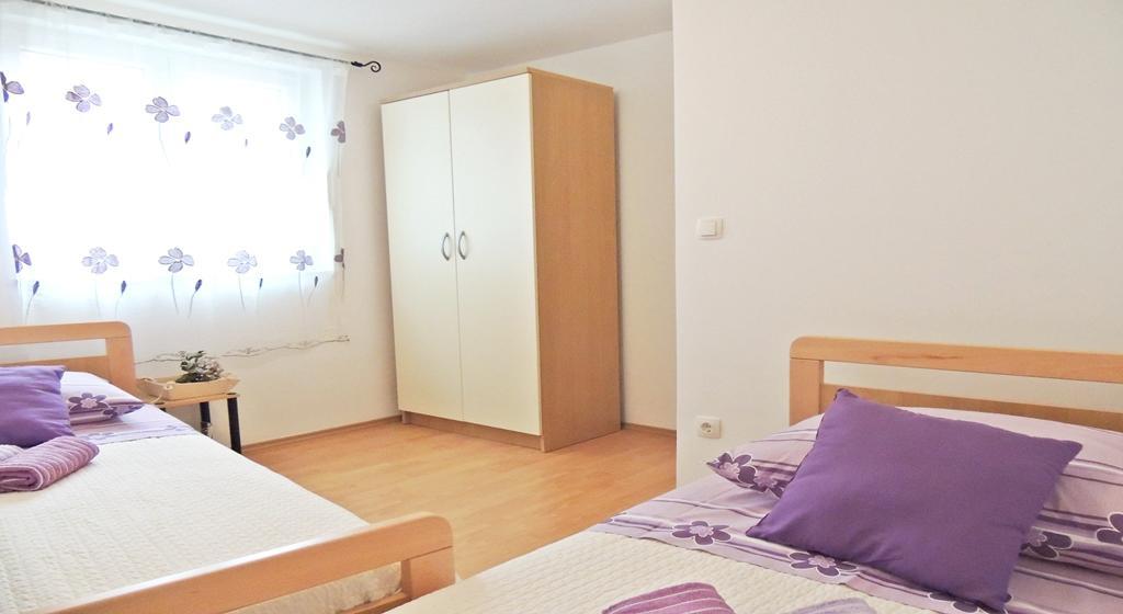 Asi Apartment *